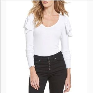 𝅺FREE people white ruffle shoulders
